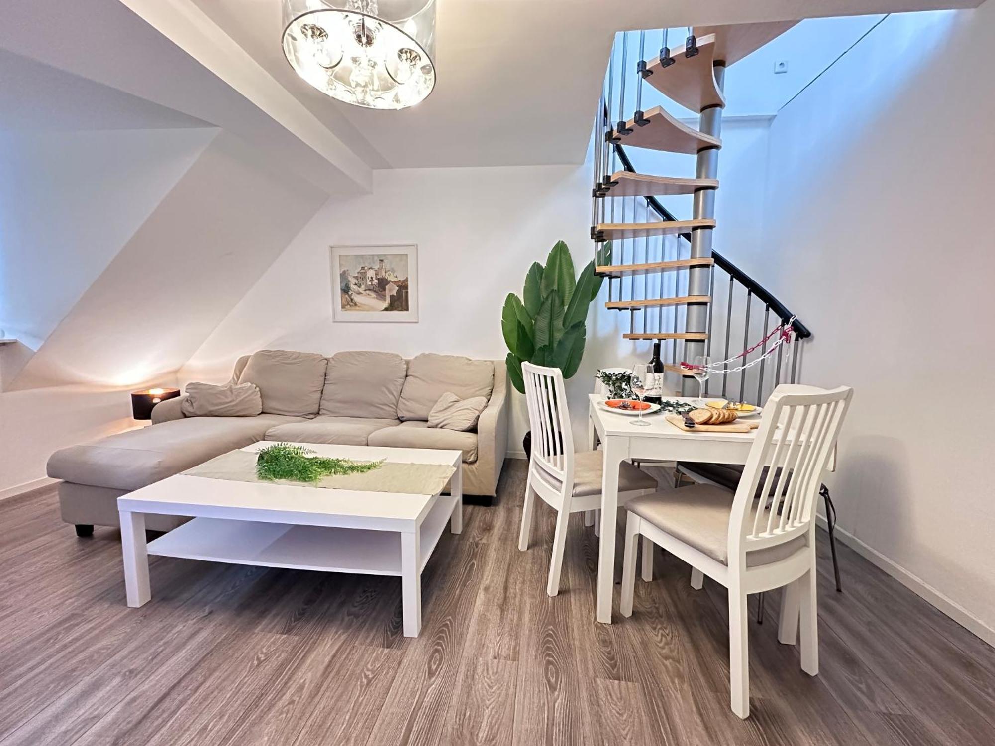 Hauptbahnhof Universitaetsklinikum Messe Evonik Appartement *